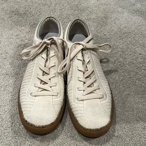 Rothy’s The Lace Up Sneakers